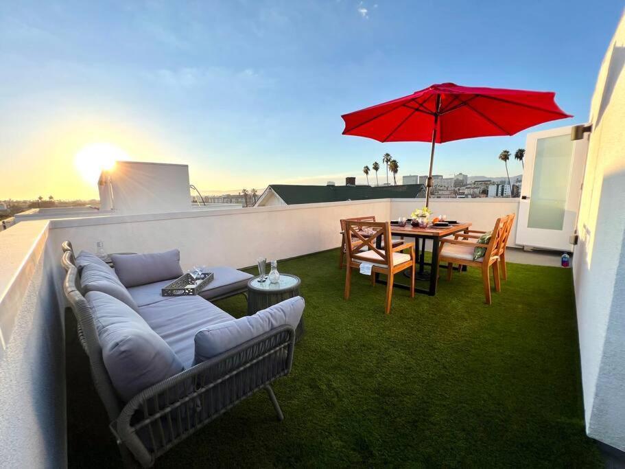 Luxury K-Town Dwelling With Private Rooftop Deck. ลอสแอนเจลิส ภายนอก รูปภาพ