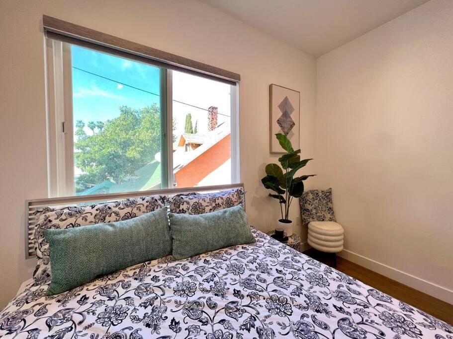Luxury K-Town Dwelling With Private Rooftop Deck. ลอสแอนเจลิส ภายนอก รูปภาพ