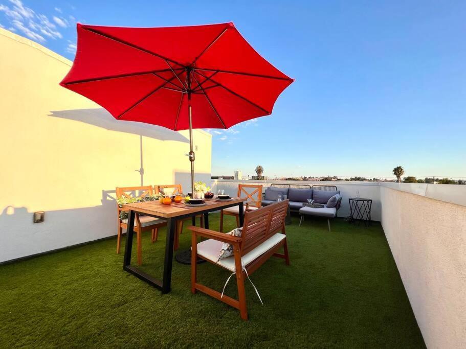 Luxury K-Town Dwelling With Private Rooftop Deck. ลอสแอนเจลิส ภายนอก รูปภาพ