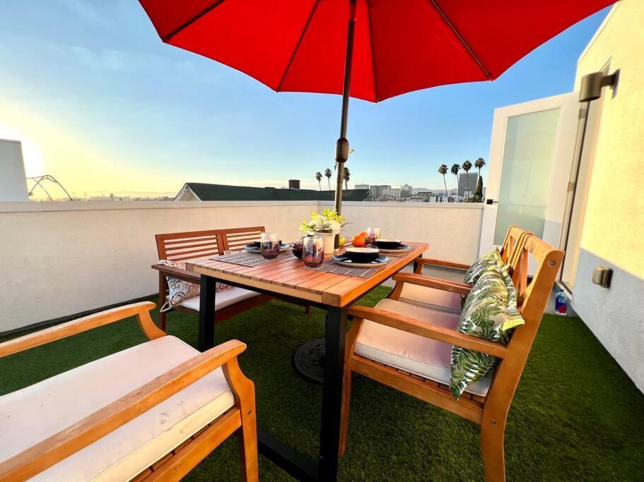 Luxury K-Town Dwelling With Private Rooftop Deck. ลอสแอนเจลิส ภายนอก รูปภาพ